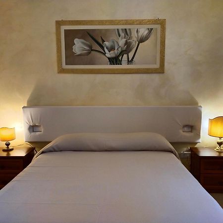 Prie De Mae Hotel Genoa Ngoại thất bức ảnh